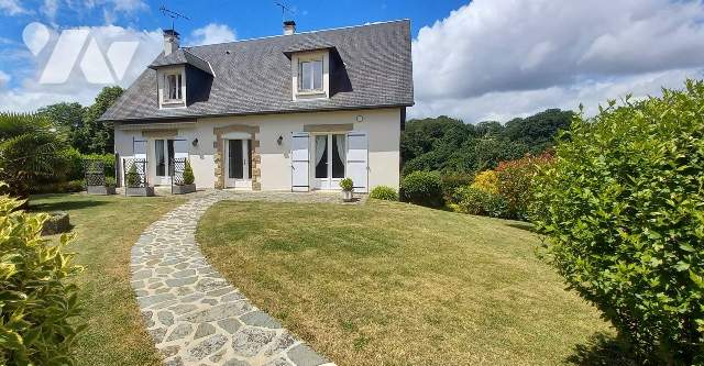 Maison 5 pièces 142 m² · à Flers · 141,5 m² · 220 000 €