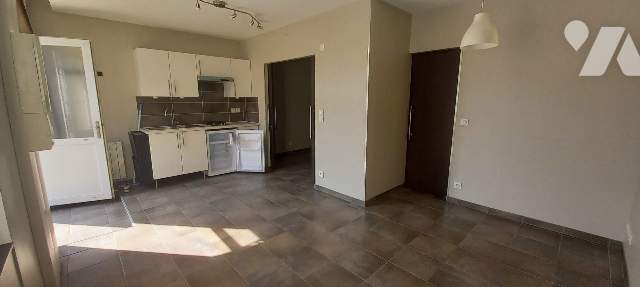 Appartement 2 pièces · à Saint-Georges-des-Groseillers · 370 €/mois