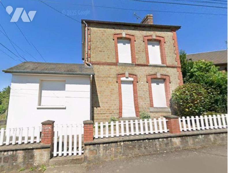 Maison 4 pièces 90 m² · à Saint-Georges-des-Groseillers · 89,7 m² · 75 000 €