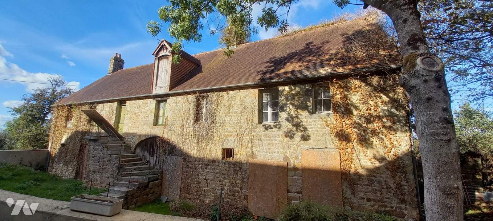 Maison 6 pièces 130 m² · à Domfront en Poiraie · 130 m² · 55 000 €