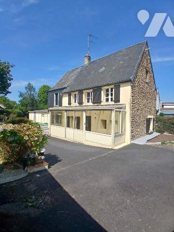 Maison 4 pièces 82 m² · à Saint-Georges-des-Groseillers · 82 m² · 130 000 €