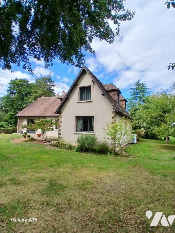 Maison 8 pièces 162 m² · à Flers · 162 m² · 300 000 €