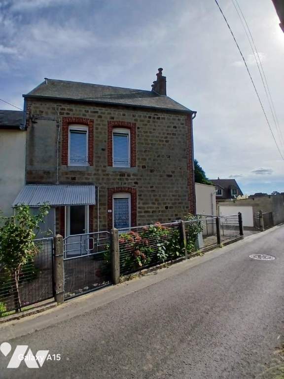 Maison 6 pièces 90 m² · à Flers · 90 m² · 90 000 €