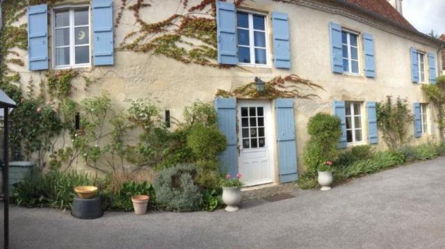 Vente - Maison - Morlanne - 214.00m² - 9 pièces - Ref : 050/M/2284