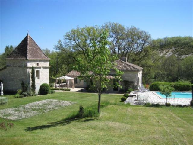 Vente - Maison - Saint-Pantaléon - 155.00m² - 7 pièces - Ref : 038/335