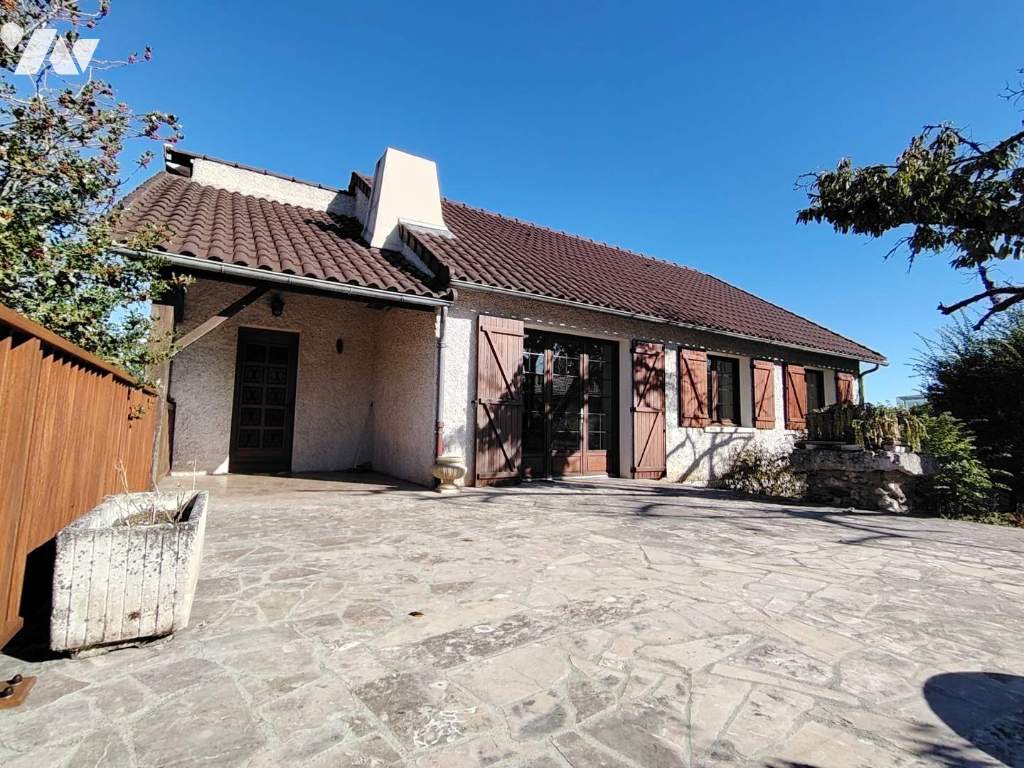 Maison 6 pièces 135 m² · à Jaunay-Marigny · 135 m² · 145 000 €