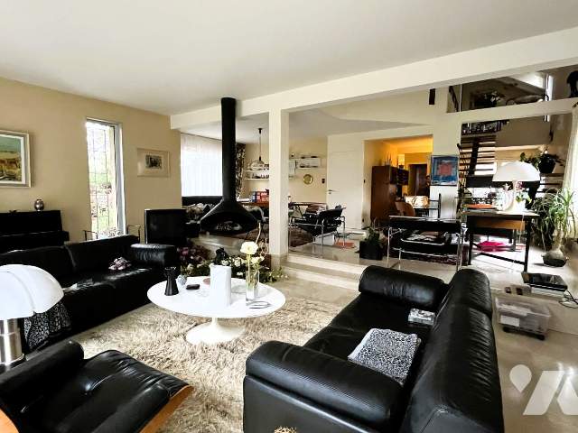 Maison 8 pièces 225 m² · à Chantraine · 225 m² · 360 000 €