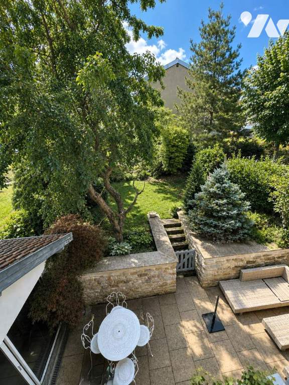 Maison 191m² — Jeuxey