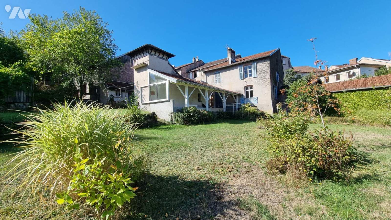 Maison 15 pièces 367 m² · à Bruyères · 367,3 m² · 208 000 €